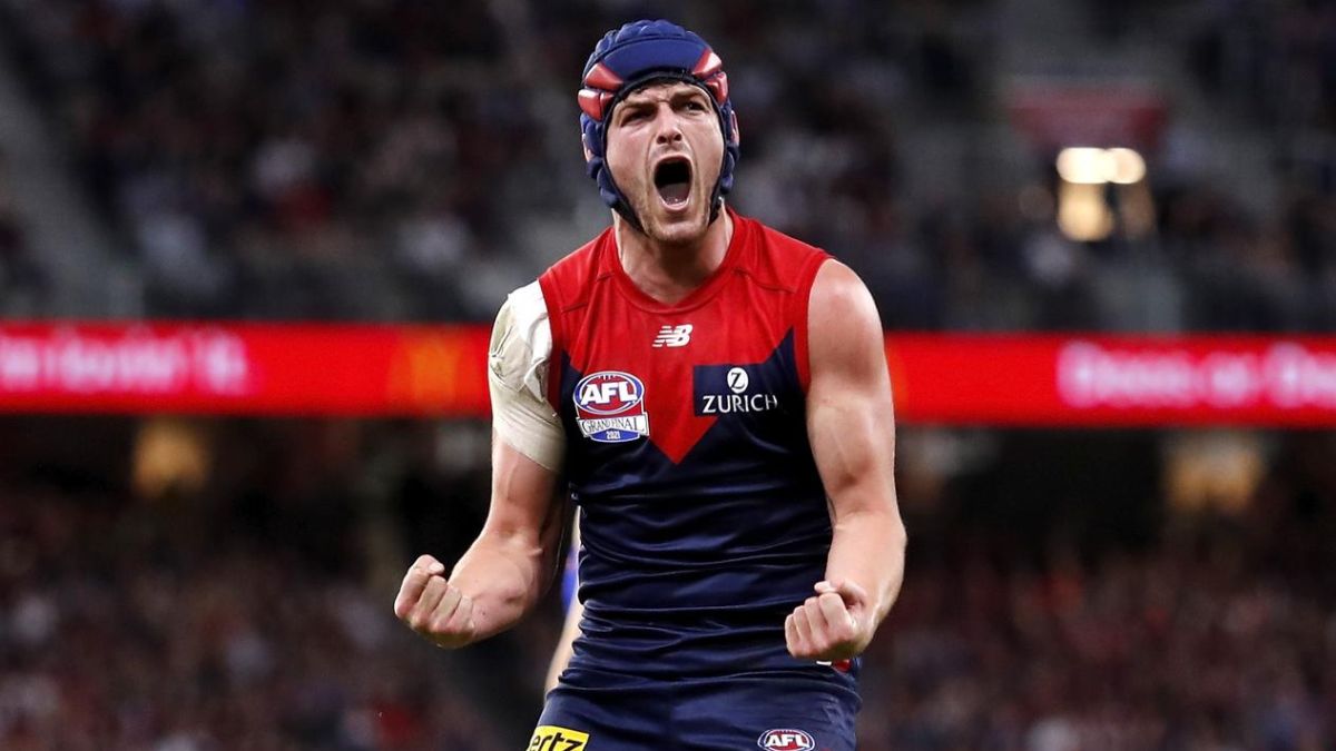 Contract Update: Angus Brayshaw
