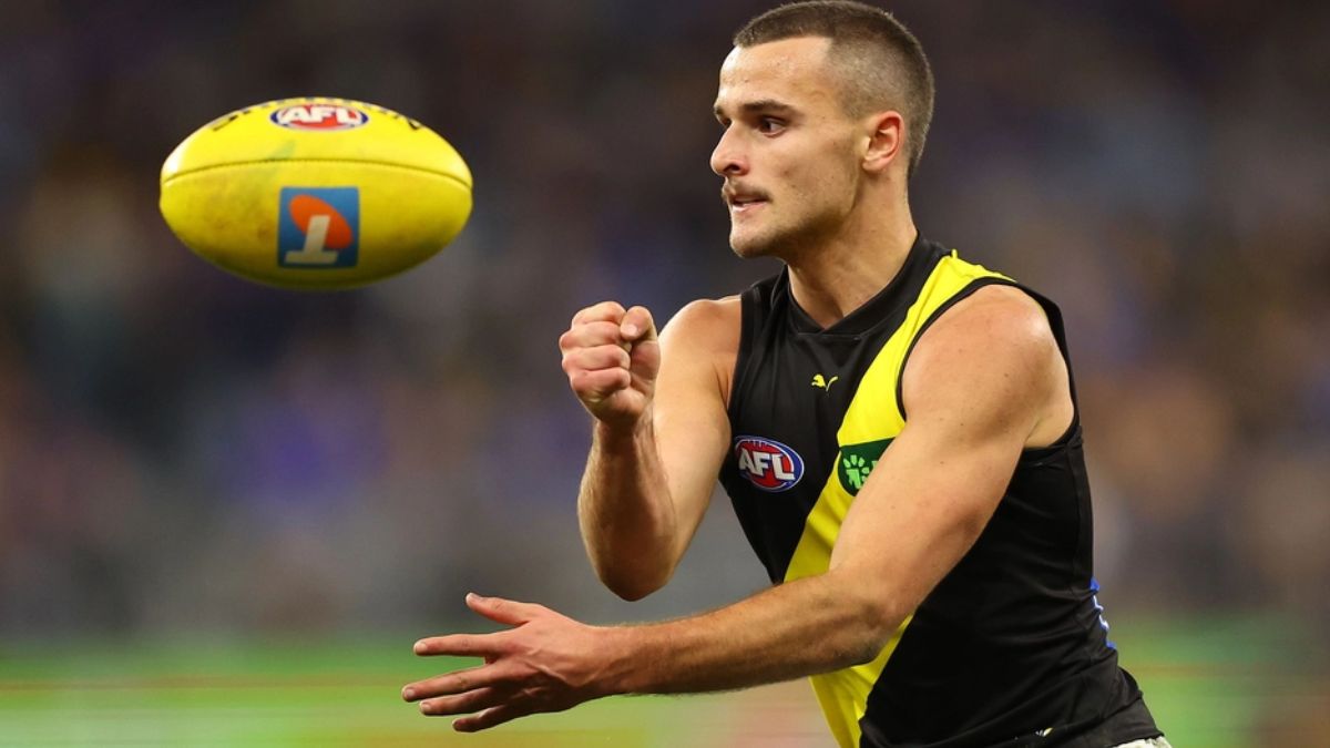 Taj Hotton Contract News
