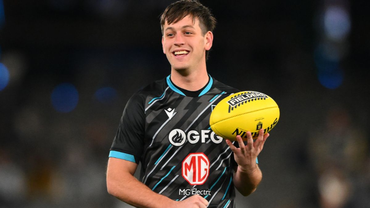 Zak Butters joins Bulldogs
