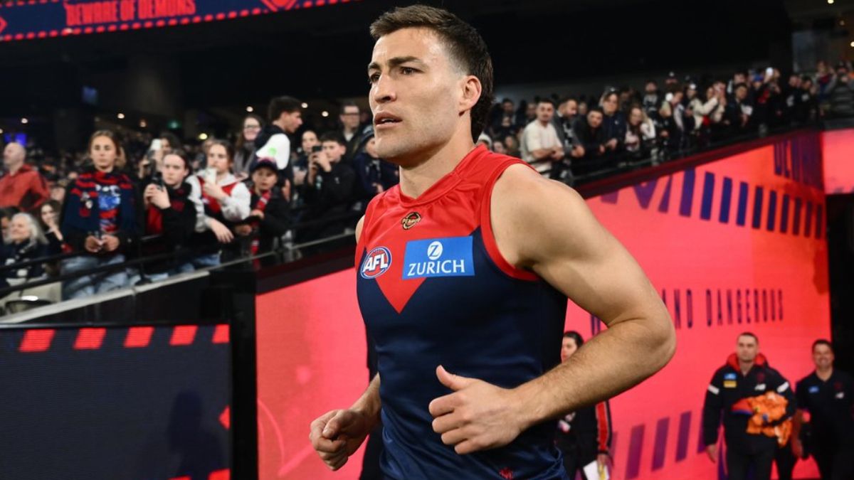 Jack Viney joins Eagles